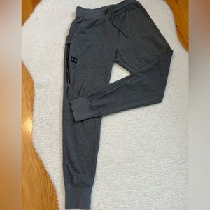 Under Armour men’s sweatpants.